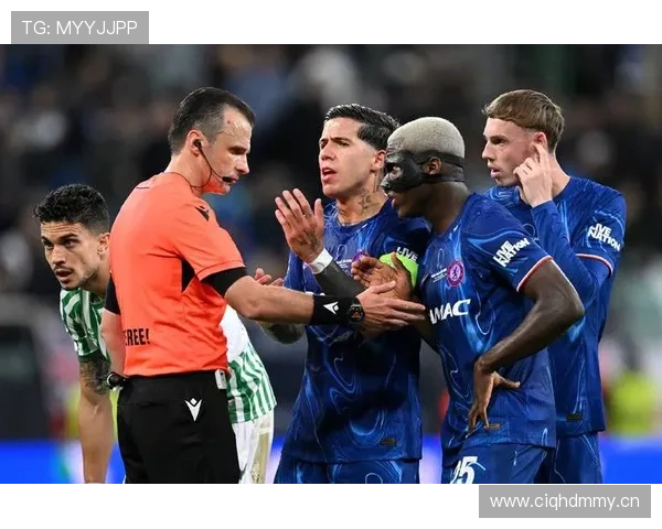 切尔西阵容增强却战绩下滑，问题显现对赛季走势形成制约