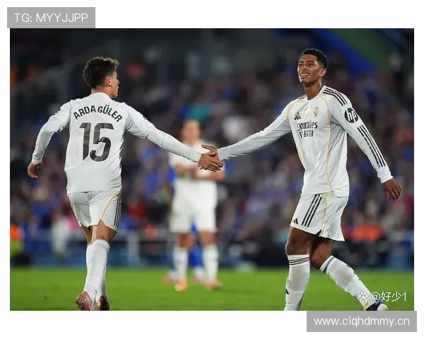 居莱尔 vs 贝林厄姆:皇马新星战术角色与成长路径对比 居莱尔 vs 贝林厄姆:皇马新星战术角色与成长路径对比